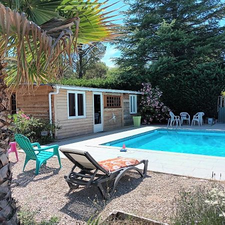 Chalet Banane Devant Piscine, A 6Km Du Festival De Piano De La Roque D'Antheron Rognes Exterior photo